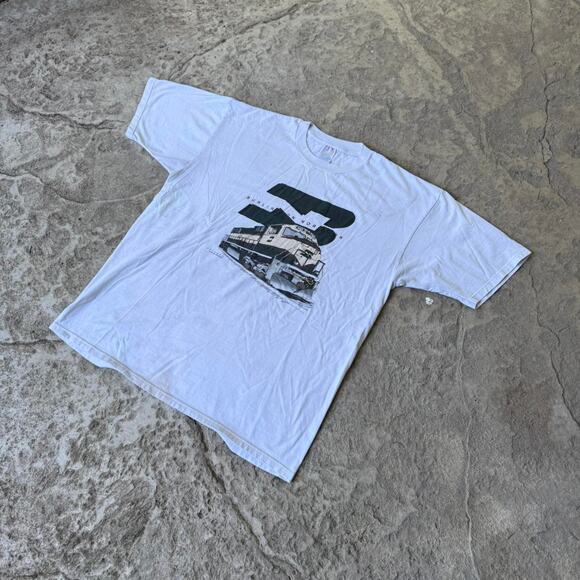 Vintage VTG 90’s Burlington Northern Train Graphic T-Shirt - Picture 4 of 8